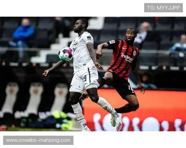 门兴客场0-0战平汉堡，连续三场平局暂列积分榜中游