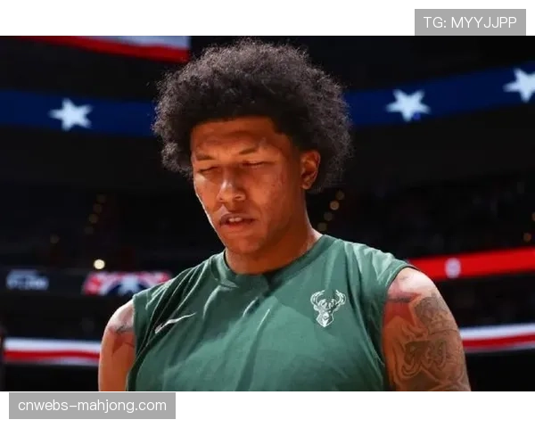 社区活动：雄鹿队组织球员前往密尔沃基社区中心，为青少年进行篮球基础教学